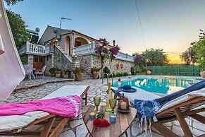 Villa Kyklamino in Paxi