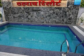 Theharav Resort