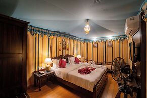 Theharav Resort