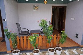 Theharav Resort