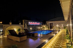 Theharav Resort