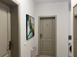 Thoma's K Studios