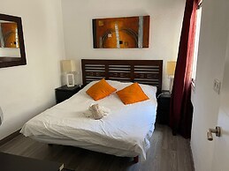Lovely 4-bed Cottage in Las Chapas Marbella