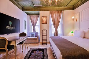 Emerald Mansion Hotel – Special Class