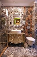 Emerald Mansion Hotel – Special Class