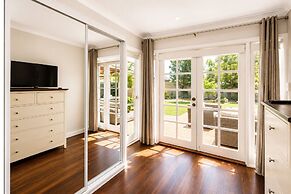 Willmott Beach House