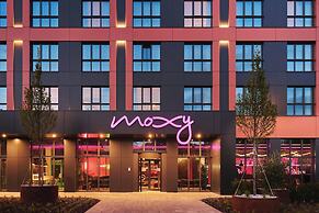 Moxy Warsaw City