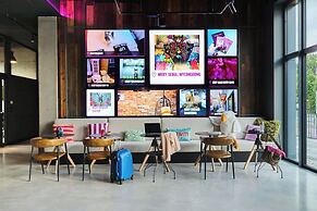 Moxy Warsaw City
