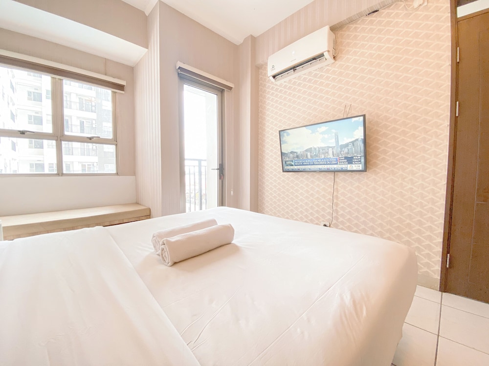 Spacious 3Br At Mekarwangi Square Cibaduyut Apartment