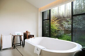 BuSu Forest Forever Hotel