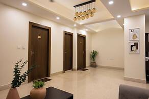 LAKESIDE SUITES