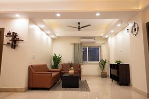 LAKESIDE SUITES