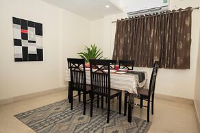 LAKESIDE SUITES