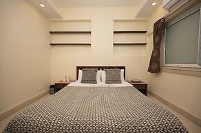 LAKESIDE SUITES