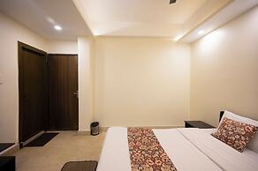 LAKESIDE SUITES