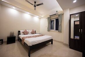 LAKESIDE SUITES