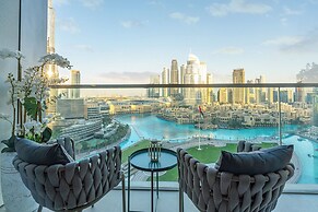 Skyline Majesty - Burj Khalifa and Fountain views