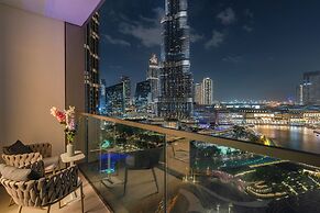 Skyline Majesty - Burj Khalifa and Fountain views