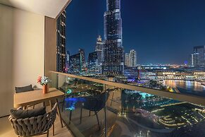 Skyline Majesty - Burj Khalifa and Fountain views