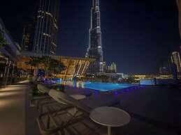 Skyline Majesty - Burj Khalifa and Fountain views
