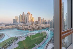 Skyline Majesty - Burj Khalifa and Fountain views