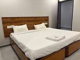 Goroomgo Vaishnavi Residency