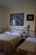 Hotel Ariella