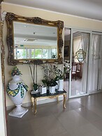 Hotel Ariella
