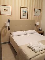 Hotel Ariella