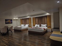 HOTEL ELARA