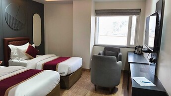 HOTEL ELARA
