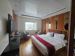 HOTEL ELARA