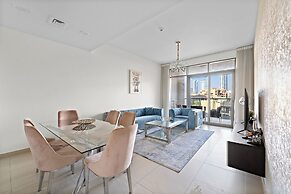 2BR 203 Bellevue Tower 1