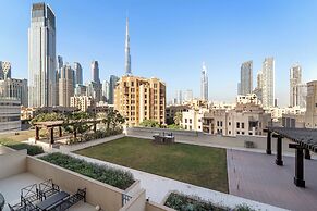 2BR 203 Bellevue Tower 1