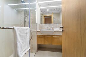 2BR 203 Bellevue Tower 1