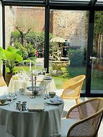 The Burgundy - Boutique B&B