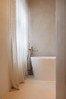 The Burgundy - Boutique B&B