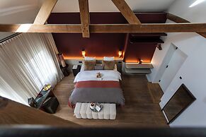 The Burgundy - Boutique B&B