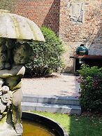 The Burgundy - Boutique B&B