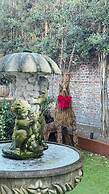 The Burgundy - Boutique B&B
