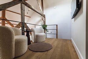 The Burgundy - Boutique B&B