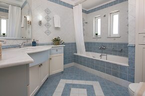 Villa Anatoli