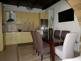 Christina s Villa With sea View