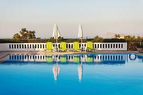 Villa Cook With Pool and Terraces With sea Views