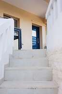 Villa Cook With Pool and Terraces With sea Views