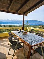 Villa Aitheras With sea Views and Garden