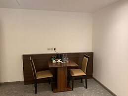Helat hotel