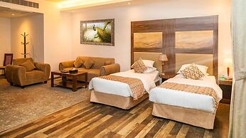 Helat hotel