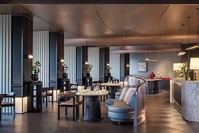 Intercontinental Hangzhou Wulin by IHG