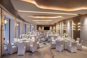 Intercontinental Hangzhou Wulin by IHG